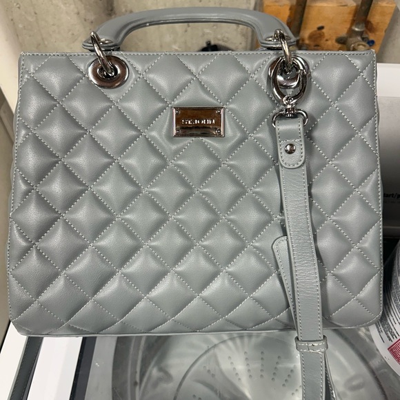 Elegant Gray Quilted Handbag